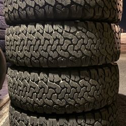 LT 275 70 17 BFGoodrich
