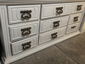 Dresser