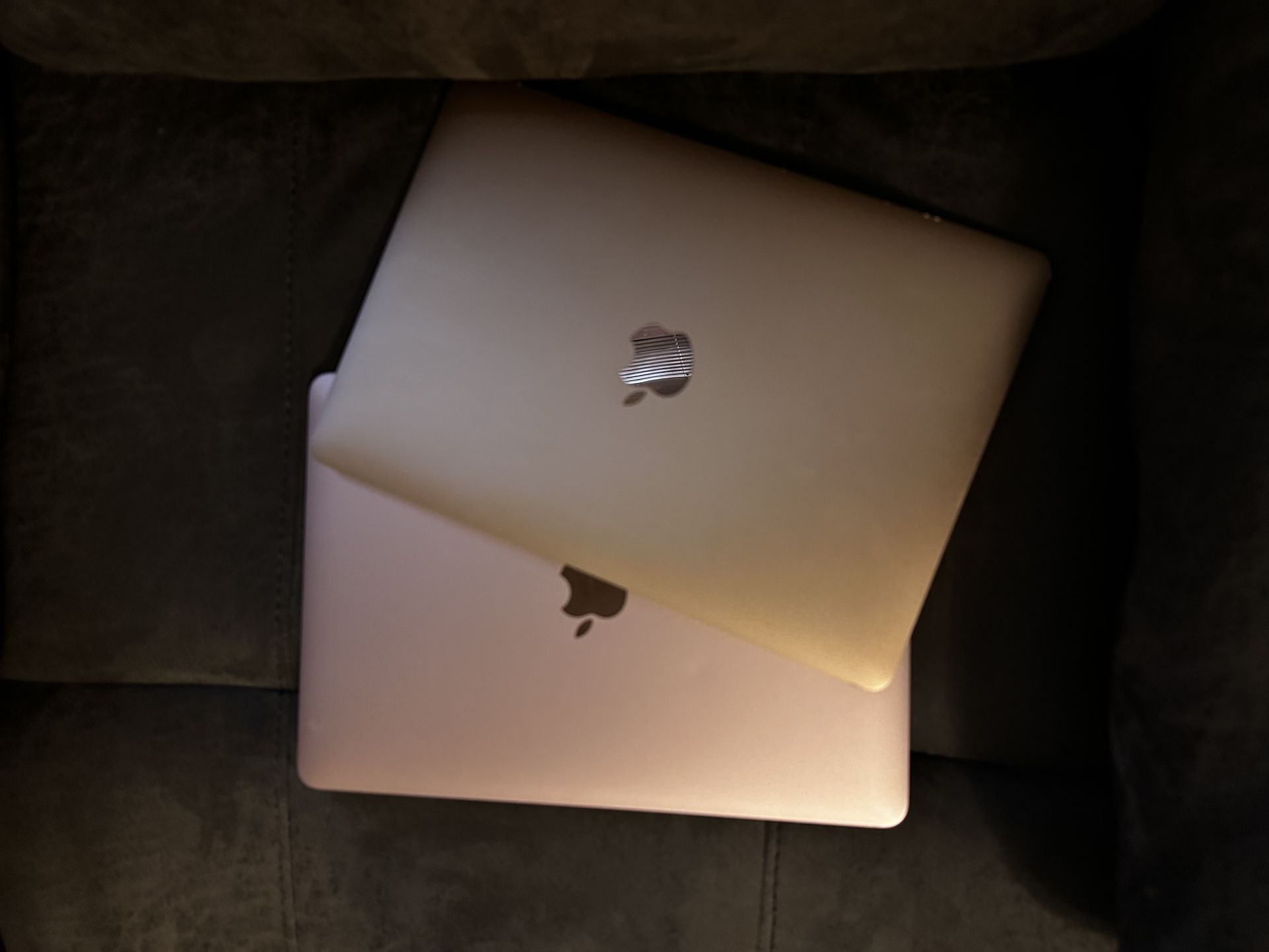 Rose Gold & Gold Macbook Air (12”)