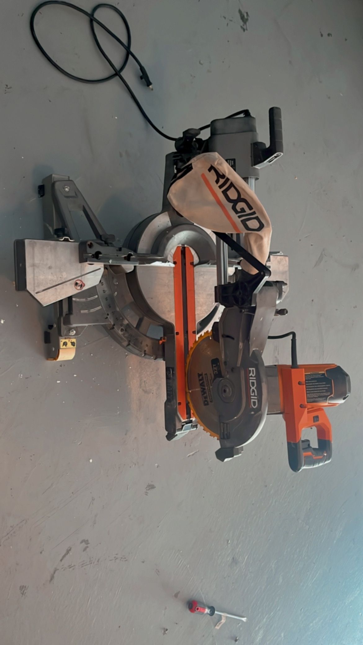 Ridgid R4221 12-inch Miter Saw