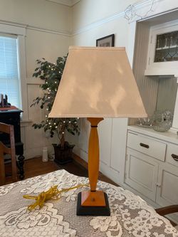 Wood lamp. 40.00