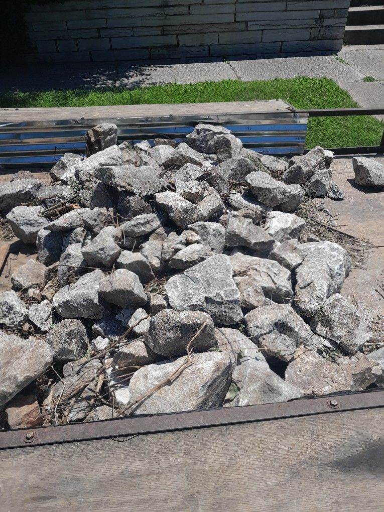 Free Lime Stone Rocks