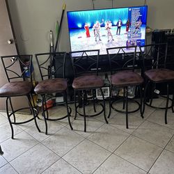 5 Bar Stools 