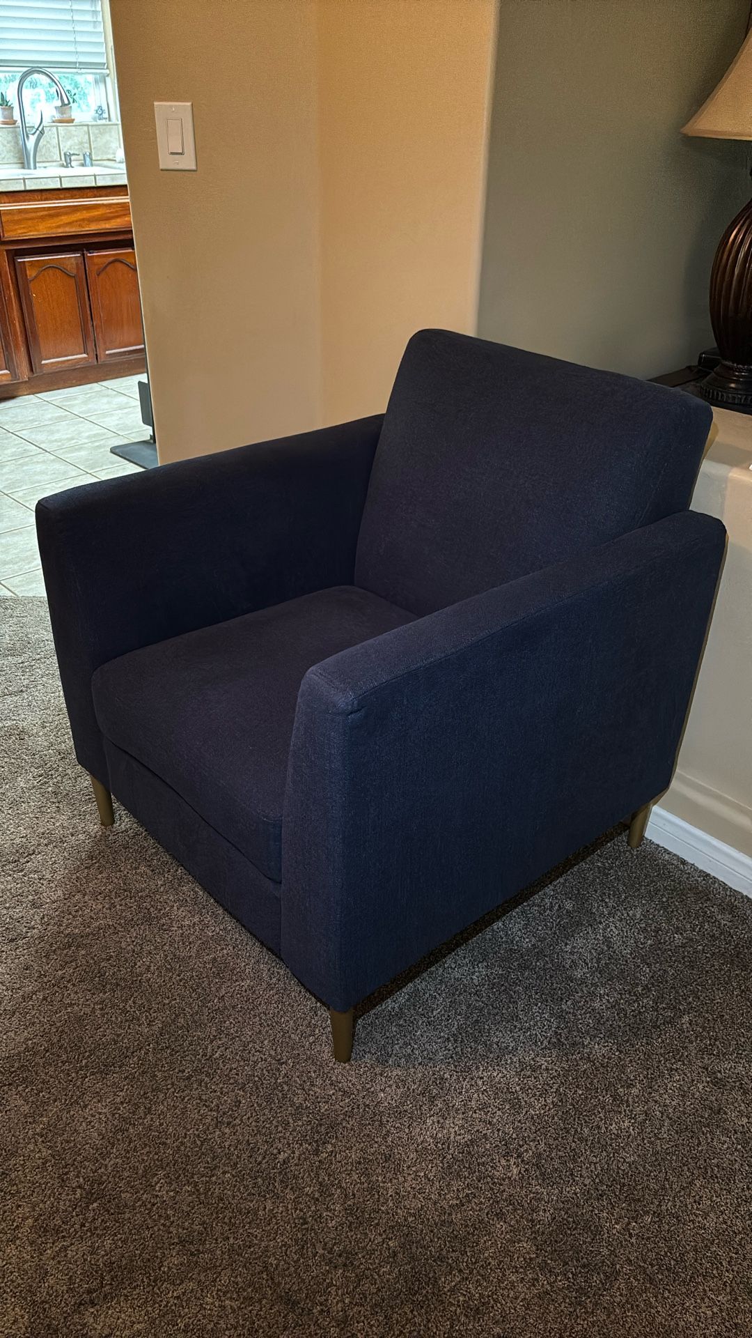 Comfortable Modern Blue Armchair - Super Clean