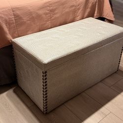 Upholstered Storage Bench / Bedroom Chest – Excellent Condition