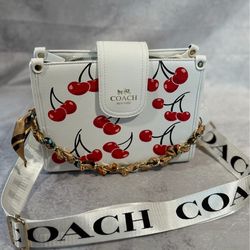 Beautiful cherry tote bag 🍒