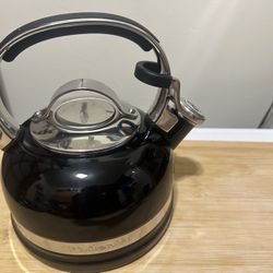 Kitchen Aid 8 Cup Onyx Black- Stove Top Tea Kettle 