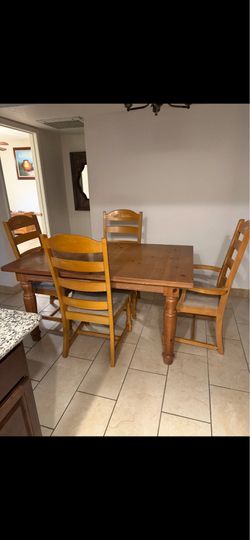 Table & 4 chairs