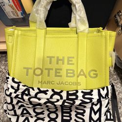 Marc Jacobs Leather Crossbody Bag