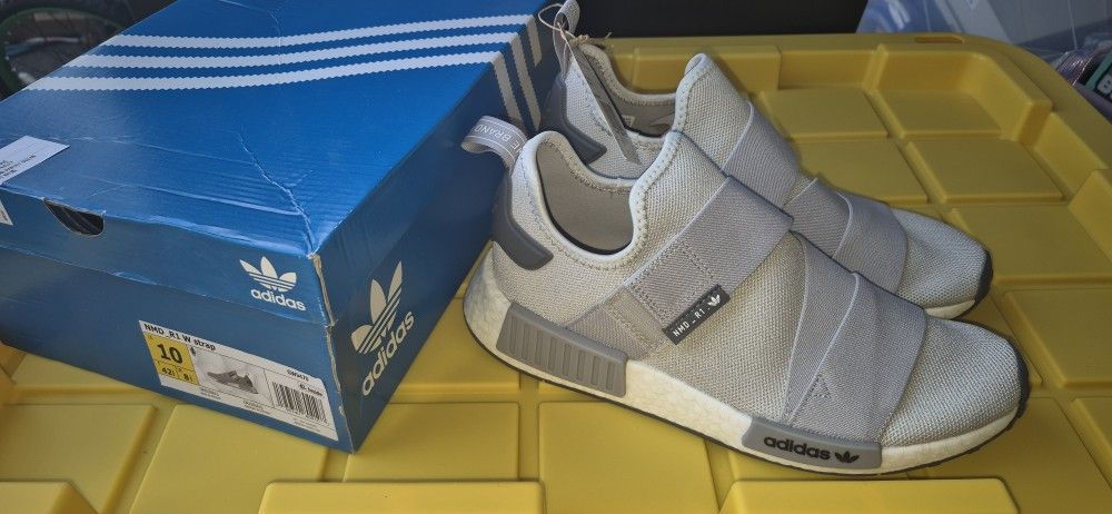 New Womens Adidas Shoes Size 10