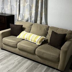 Couch With Pull Out Bed