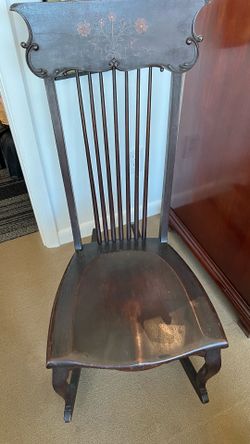 Antique /Vintage Wooden Windsor Rocking chair flower Details