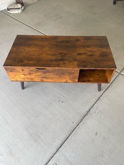 Wooden Coffee Table With Liftable Top For Storage