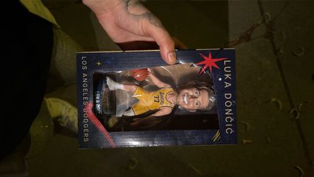 Luka bobble head