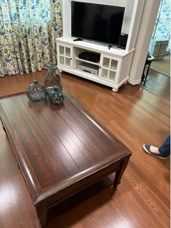 Coffee table on wheels