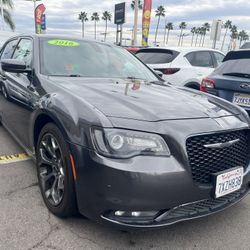 2016 Chrysler 300 🔰 Bad Credit Ok
