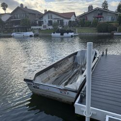 15 Foot Fiber Glass Boat 