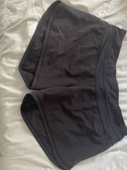 2 Shorts Lululemon Speed Up Short *2.5" LR Low Rise Black Size 6 Reg