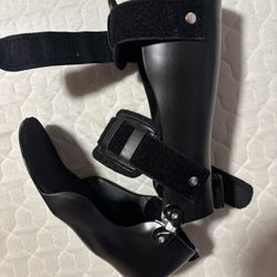 New Custom Therapy Brace