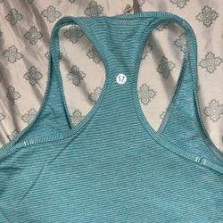 Lululemon Sizes 4-6 $18 Each , Cada Una