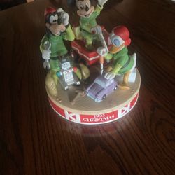 Disney Christmas Figurine 1993