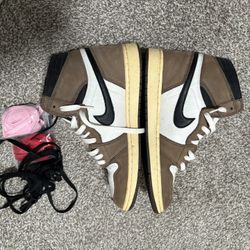 AJ1 Travis Scott R E P S 
