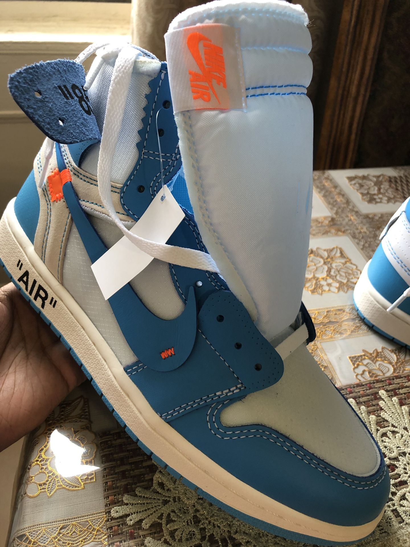 OFF-WHITE X NIKE AIR JORDAN 1 UNIVERSITY BLUE “UNC”