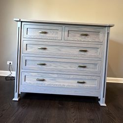 Queen Amish bed frame and chest 