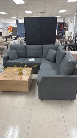 Brand new Sofa with pull out lounge