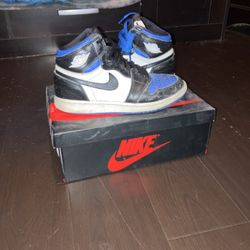 Jordan 1 Royal Toe Size 4.5