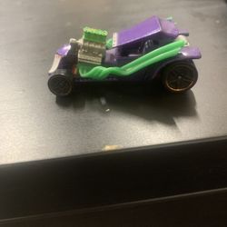 Hot Wheels DC Universe Joker Vehicle Mattel Collectible Car DC Comics