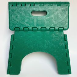 B&R Plastics E-Z Foldz Step Stool - 9"