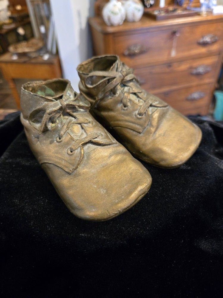 Antique Bronze/copper/brass Baby Shoes