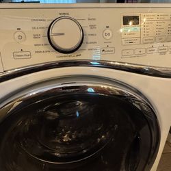 Whirlpool Duet Steam Washer (with Pedestal)
