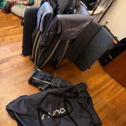 Nuna Sena Aire Pack & Play (with Travel Bag)