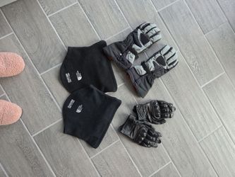 Motorcycle gloves and neck gators