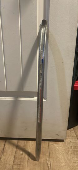General-Purpose Tire Iron/Llave De Ruedas Multiusos