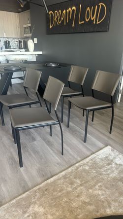 Dining chairs set of 4