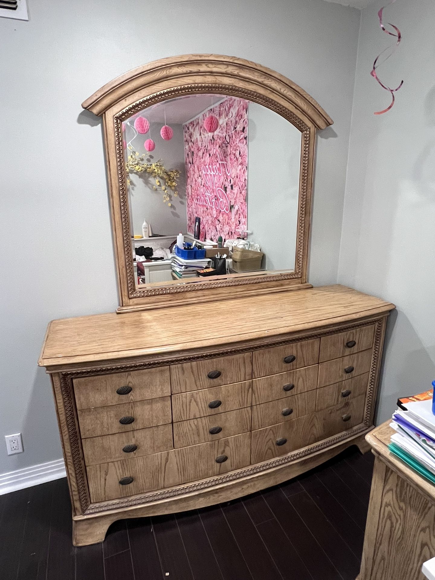 8 Drawer Dresser With Mirror