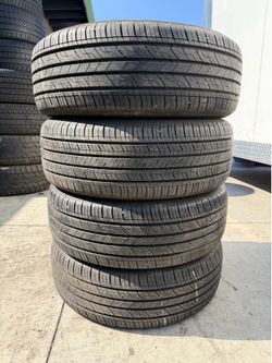 225 60 16 KUMHO I sell this Seth of tires with 90% life the 4