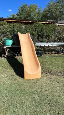 Sturdy 9 Ft. Slide, Great For A Playhouse/Treehouse