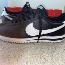 Nike Cortez Basic Leather - Men’s Size 11.5