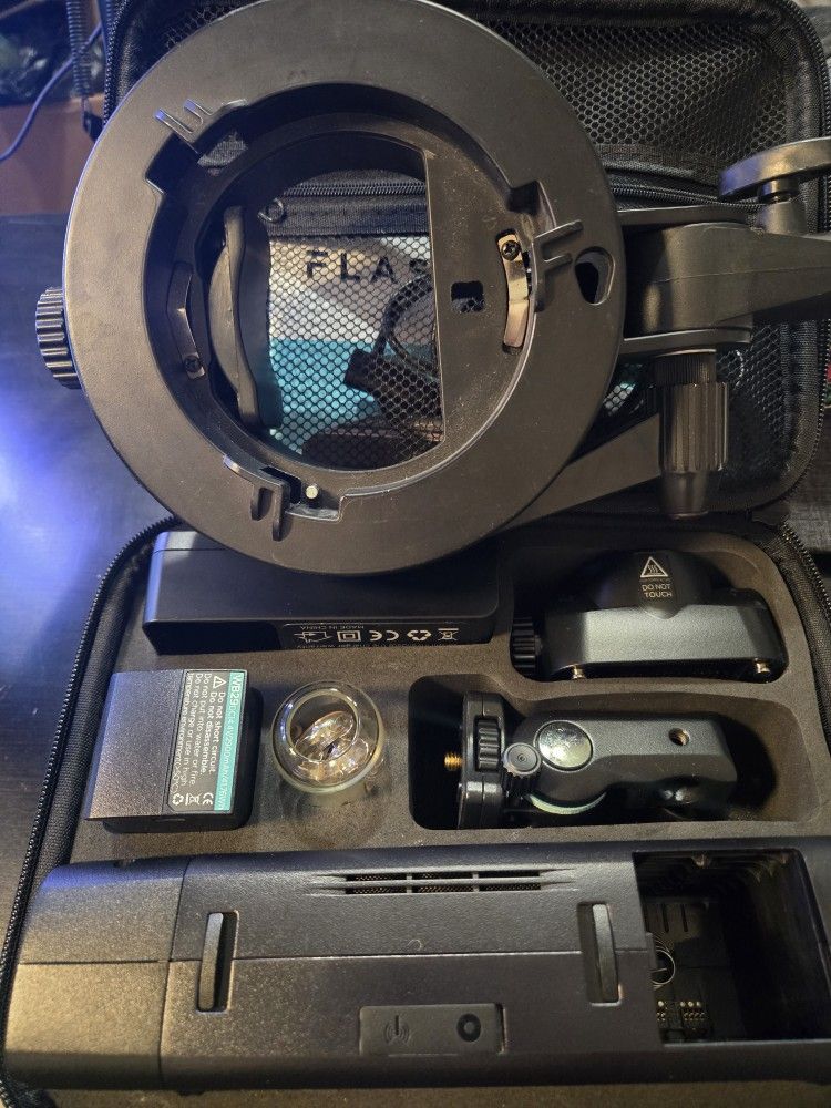 AD200 PRO