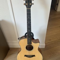 Taylor Acoustic Electric 
