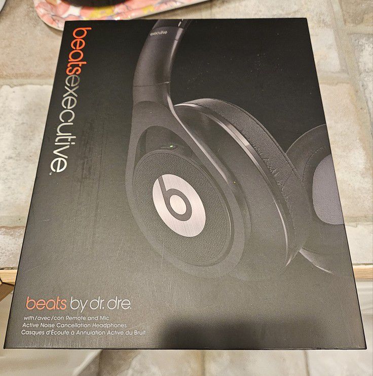 Beats Executive By Dr Dre, Noise Canceling Wired Over Ear Headphones