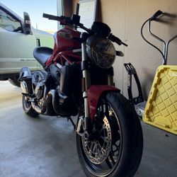 2016 Ducati Monster 821