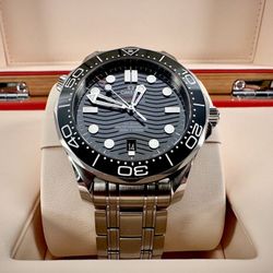 Omega Seamaster Diver 300M – 210.30.42.20.01.001 – Full Set – 2024 