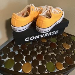 Converse Laser Orange Women’s  Size  7