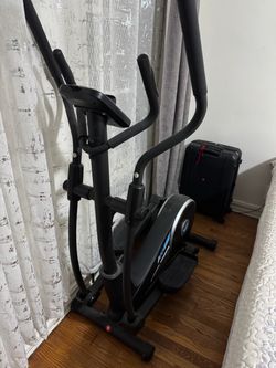 Black Elliptical Cross Trainer Machine