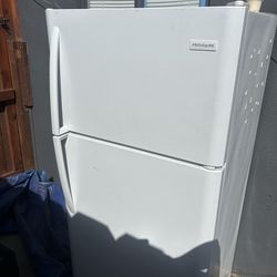 Fridge and dishwasher